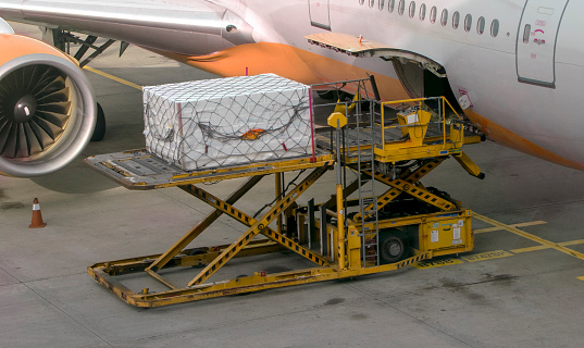 air freight companies Dubai